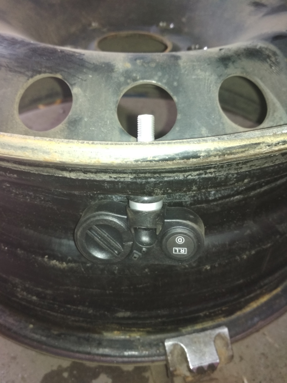 Безпровідний Smart TPMS датчик тиску. 3