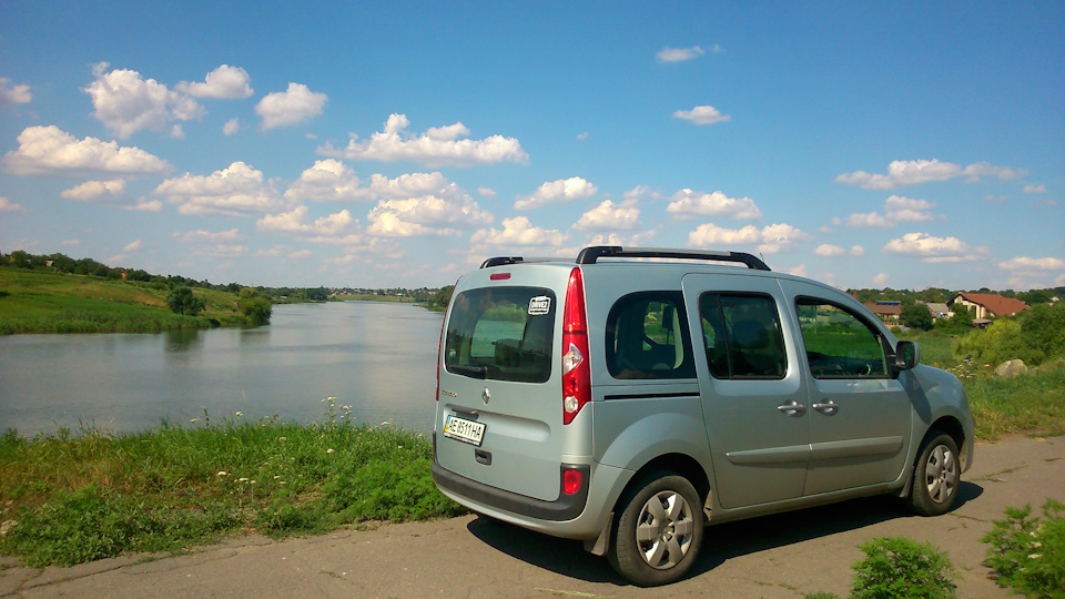 Літо, спека, річка, кенгу 2