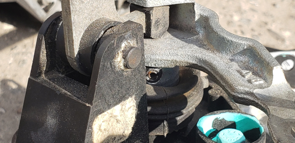 Заміна коробки JR5 156 на 306 частина 2 3