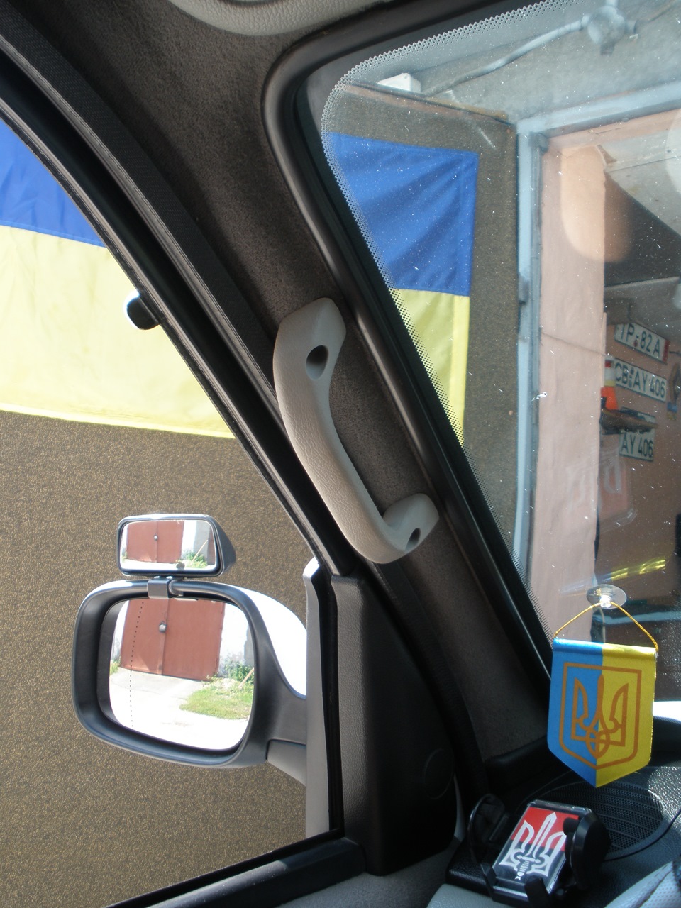 Ручки салону. 3