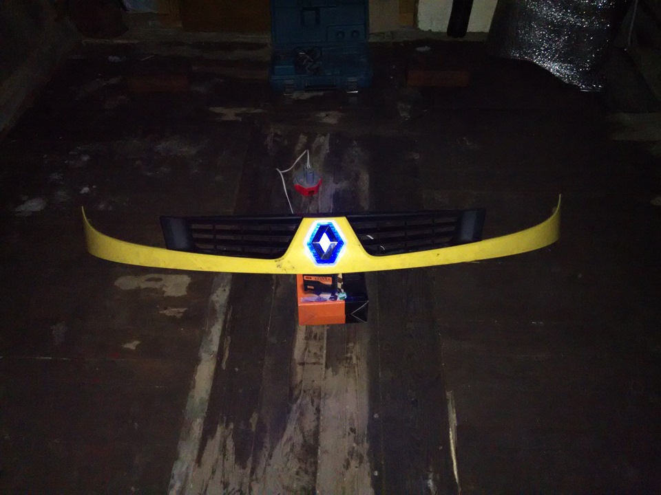 LED підсвічування значок Renault & решітки радіатора:) 3