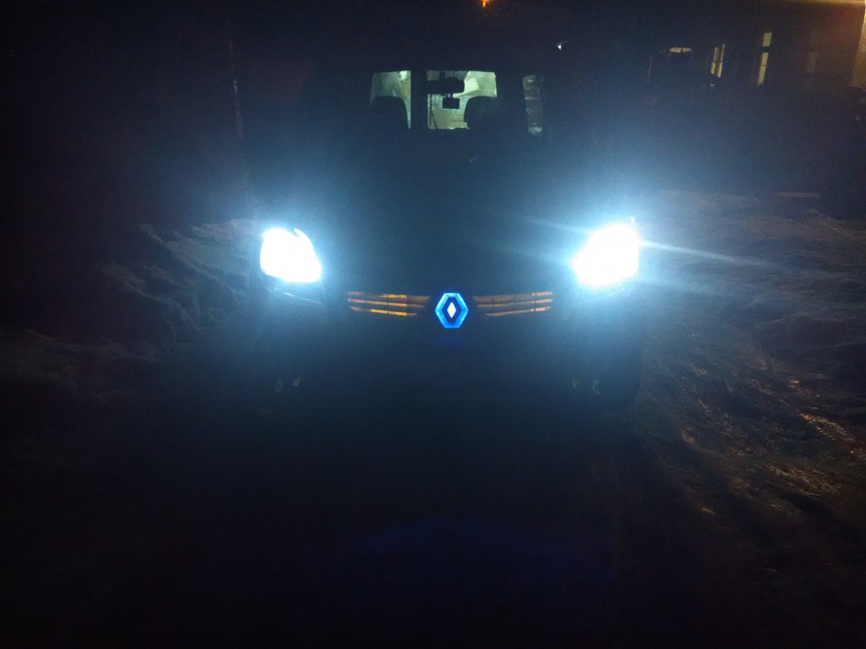 LED підсвічування значок Renault & решітки радіатора:) 1