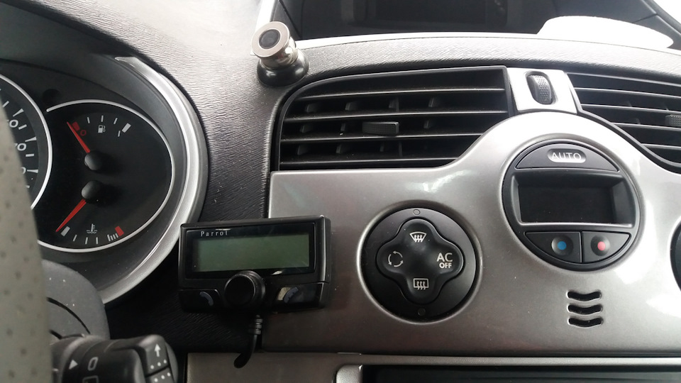 Автокомплект вільних рук - Parrot CK3100. 1
