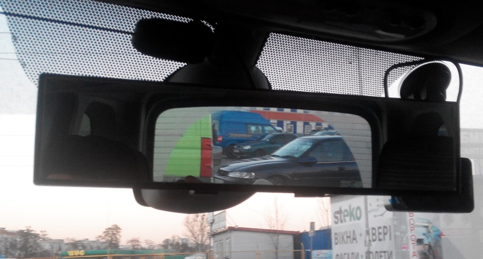 Широке дзеркало заднього виду. 2