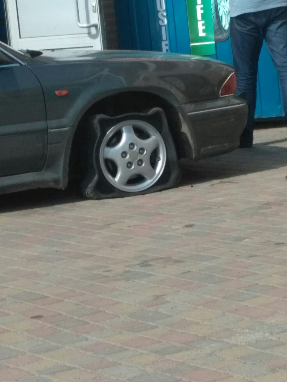 Дивний шиномонтаж 1