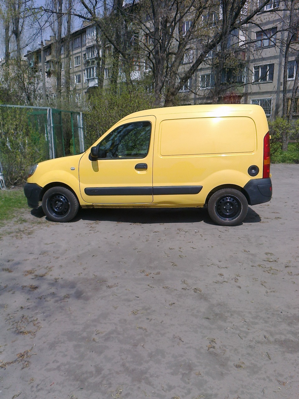 Нові металеві диски та шиномонтаж. Коли потрібно міняти гальмівні диски? 2