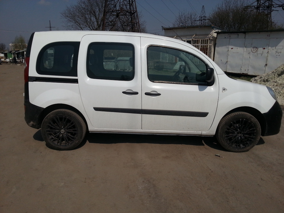 Диски R17 и шини 215/50 на кангу 4
