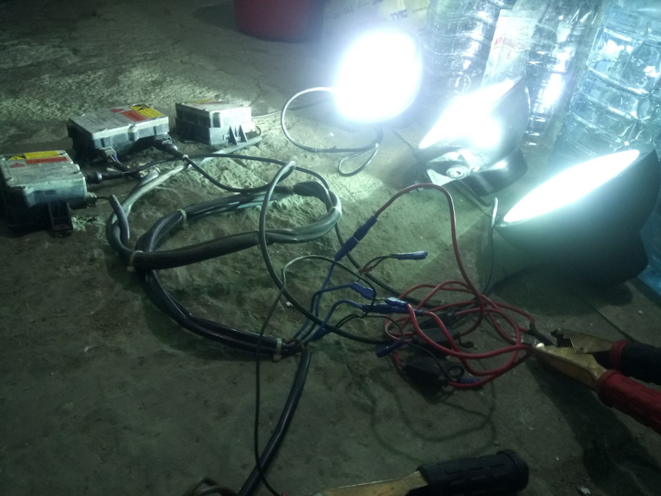 Hella Luminator Compact Xenon 2