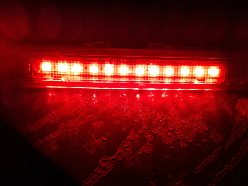 LED у верхній СТОП