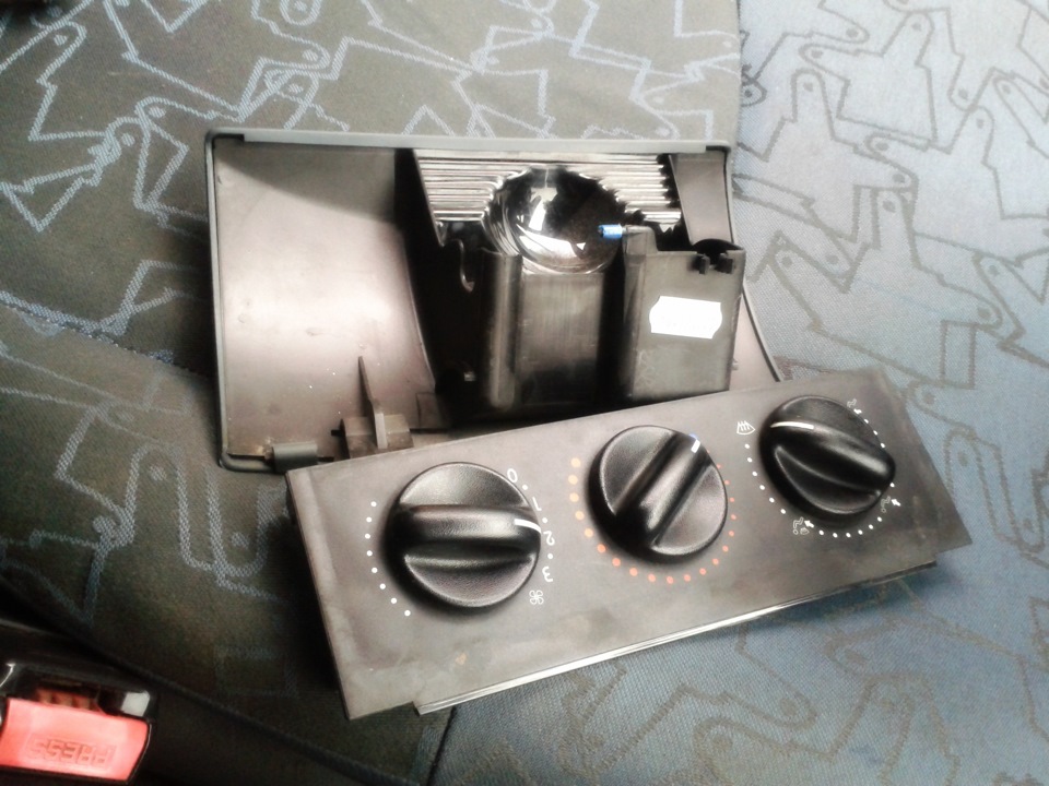 Починив підсвічування регулювання печі / Repaired the highlight of regulation of stove 2