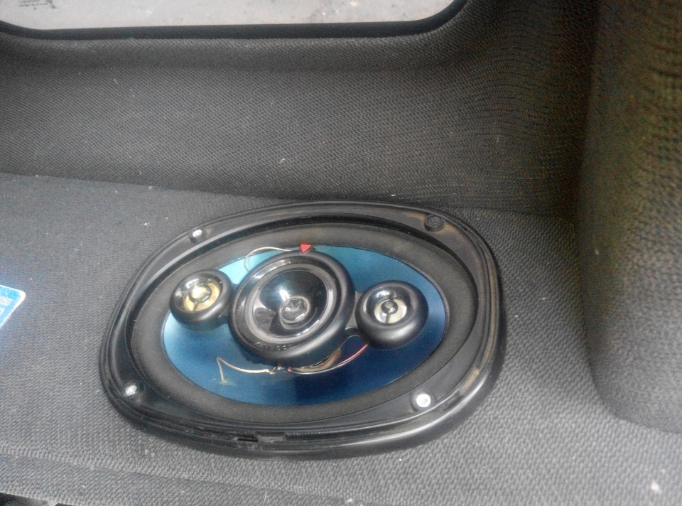 Трохи басів у kangoo 4
