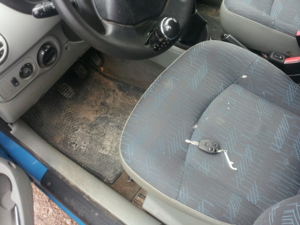 Мій Kangoo ще у швеції... 5