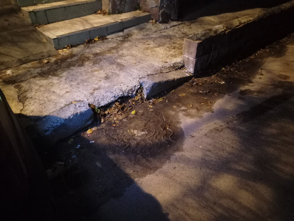 Поставивши камеру заднього виду 4