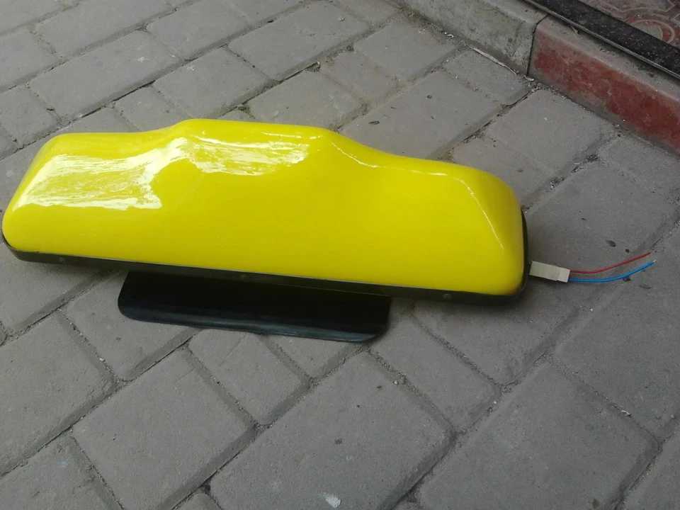 Продам шашку таксі 350 бел.і жовт.