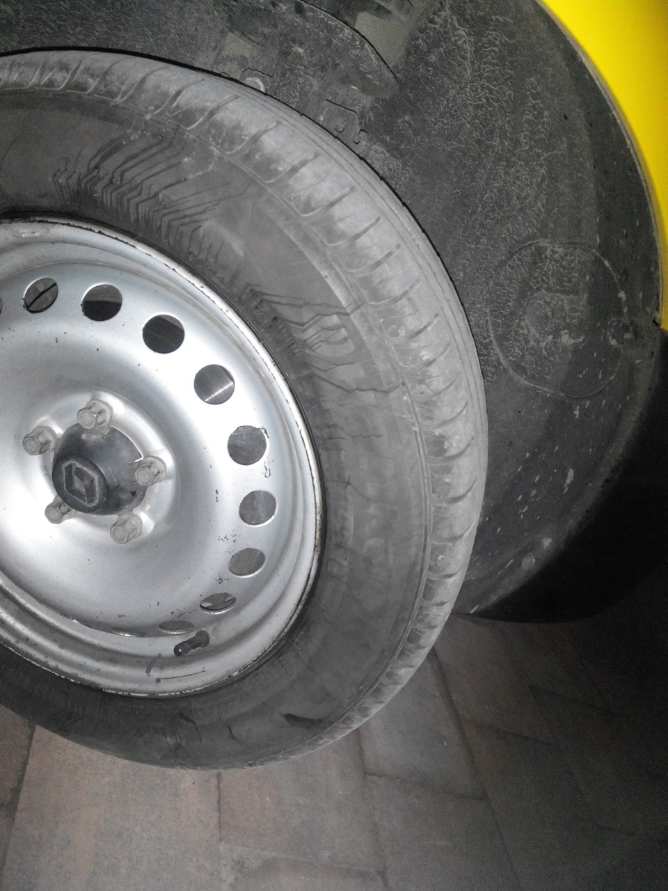 195/65 r15 Hankook kinergy 1