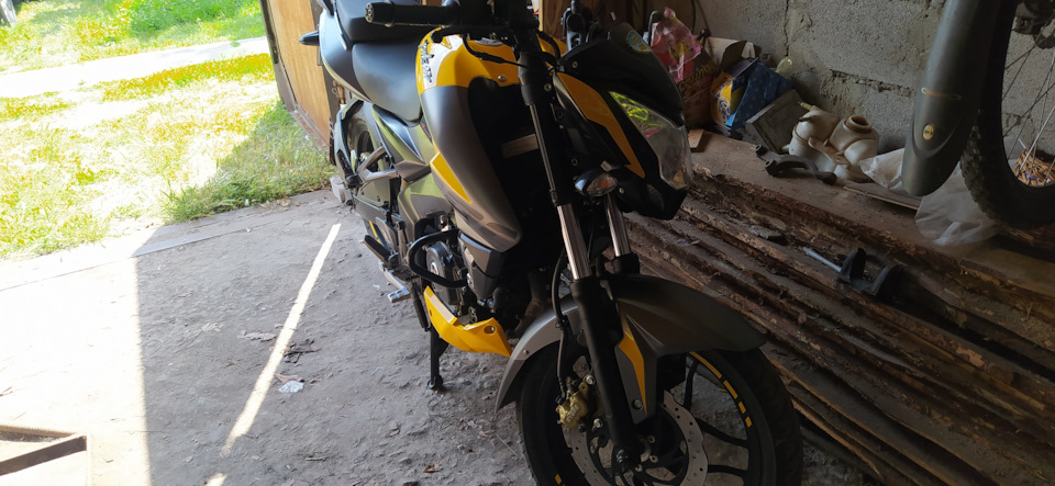 Як я катався на Bajaj Pulsar NS200 1