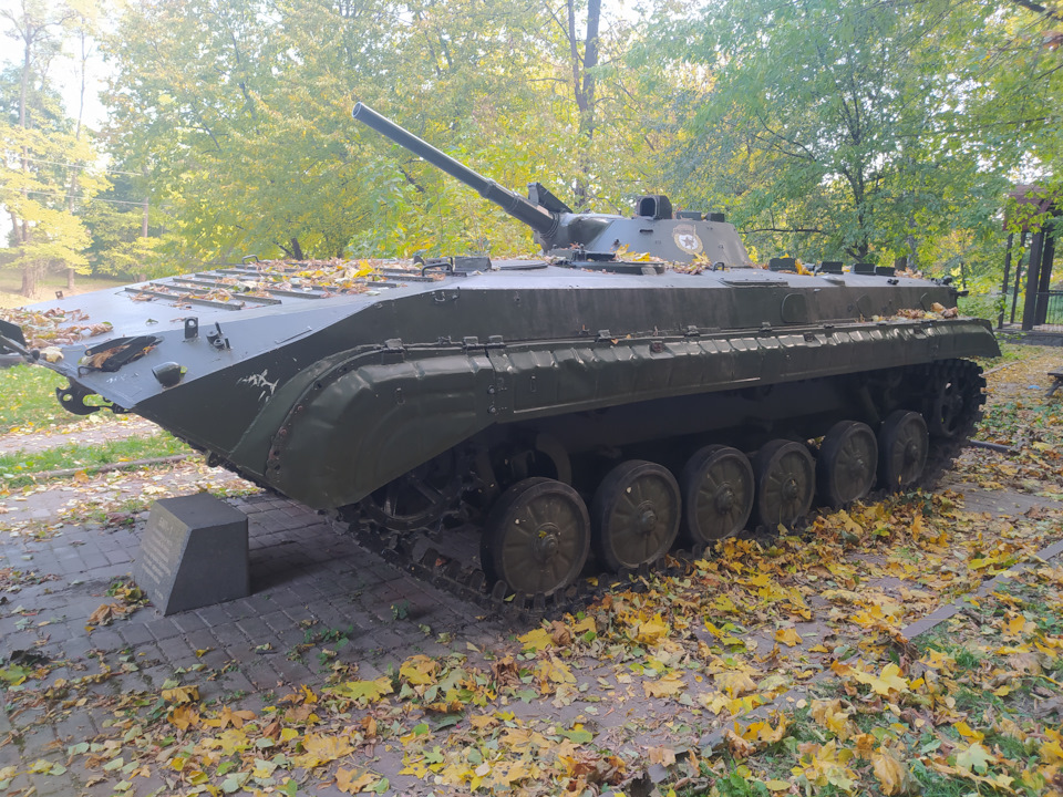 Поїздка до столового граду Канів. Частина 1. Надибал БМП-1 4