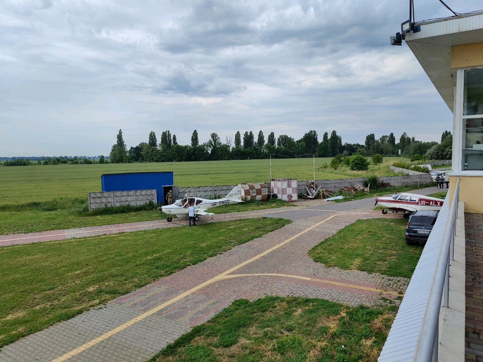Полетіли в небо! На Piper PA-28 Cherokee 2
