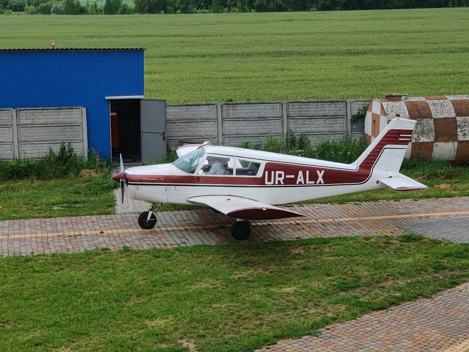Полетіли в небо! На Piper PA-28 Cherokee