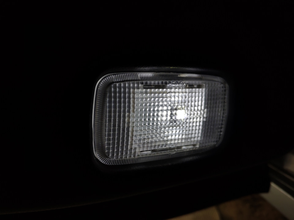 LED у фари, led у салон, габарити та в задній хід 5