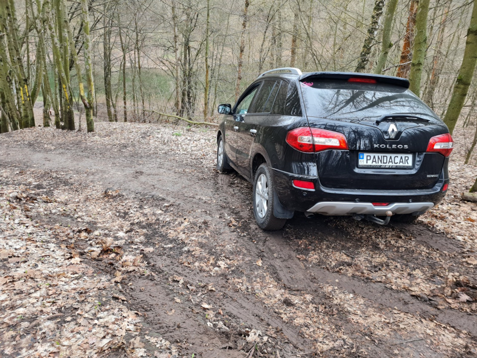 15. Koleos на OFFROAD та Компресор Vitol k70 2
