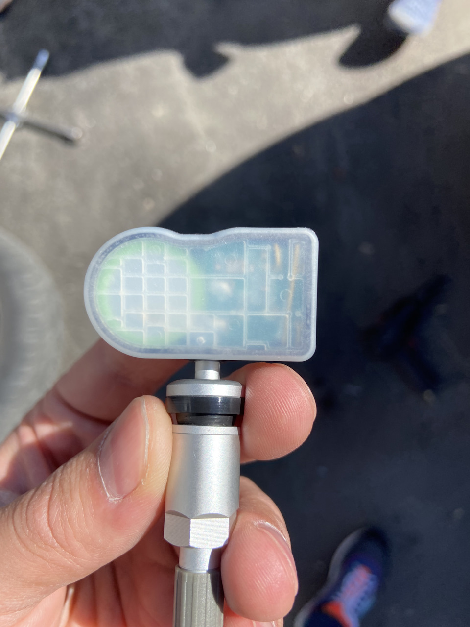 Заміна датчика TPMS (тиск шин) 1