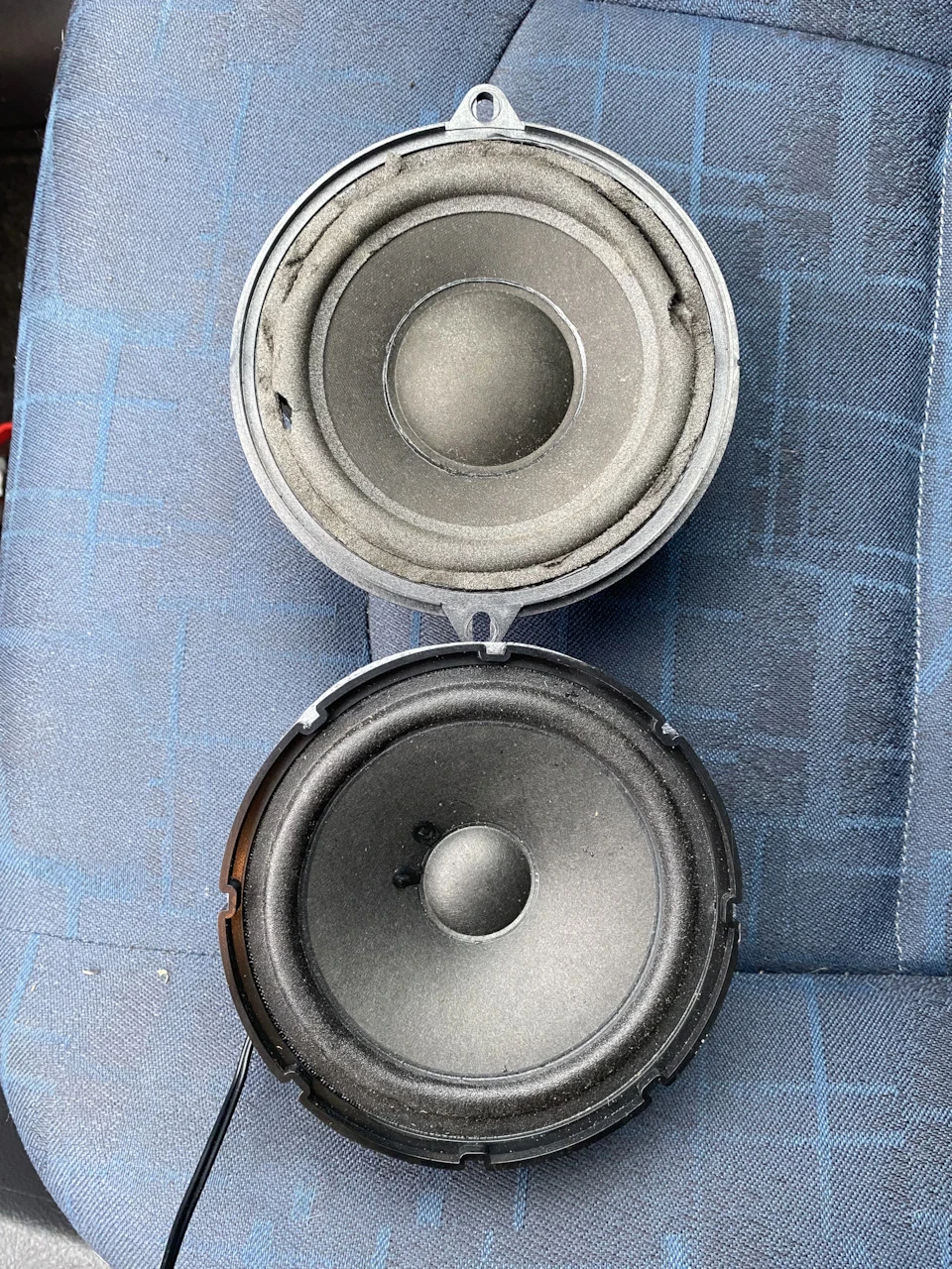 Музика, заміна динаміків
