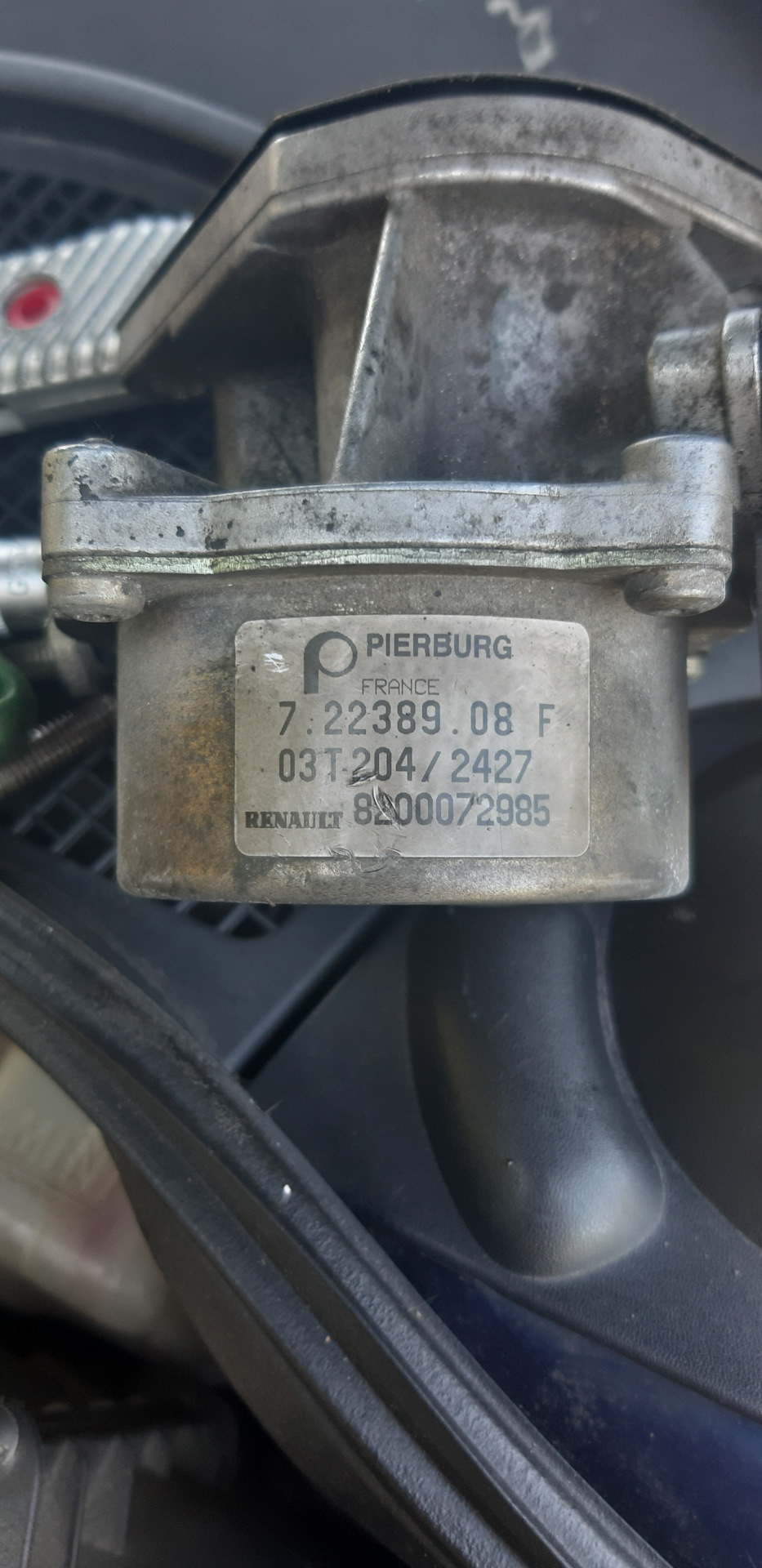Новий вакуумний насос Pierburg 7.22389.16.0 3