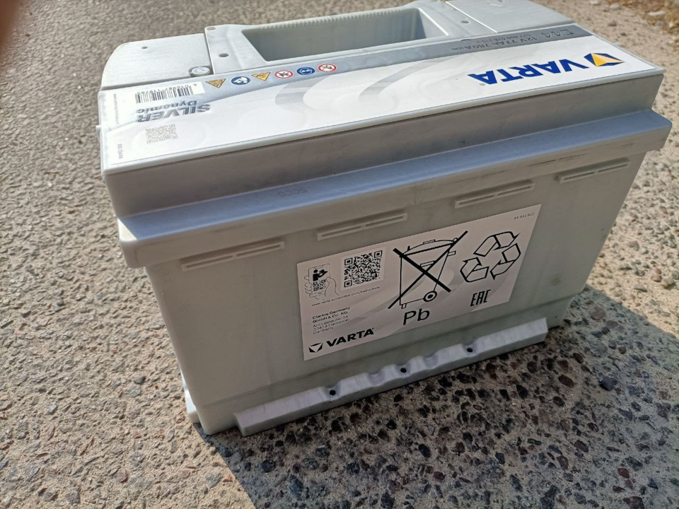 Новий АКБ на борту Varta Silver 77Ah 780A 3