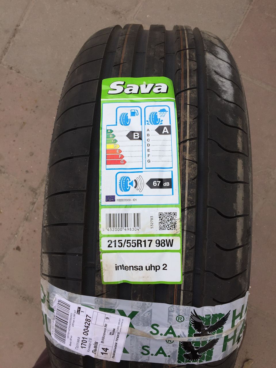 Перезувся SAVA INTENSA UHP 2 215 55 R17 98w XL 1