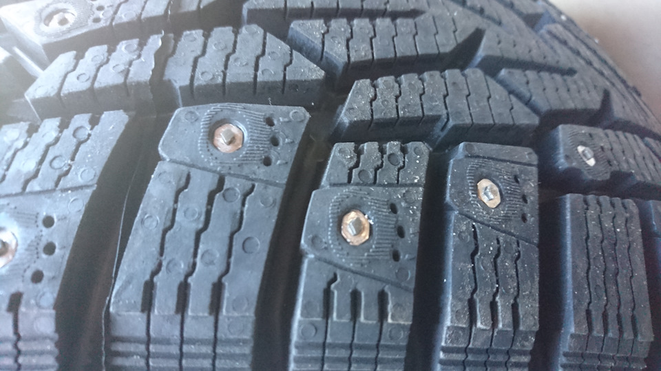 DISLA Raptor + Nokian Nordman 7 шип 2