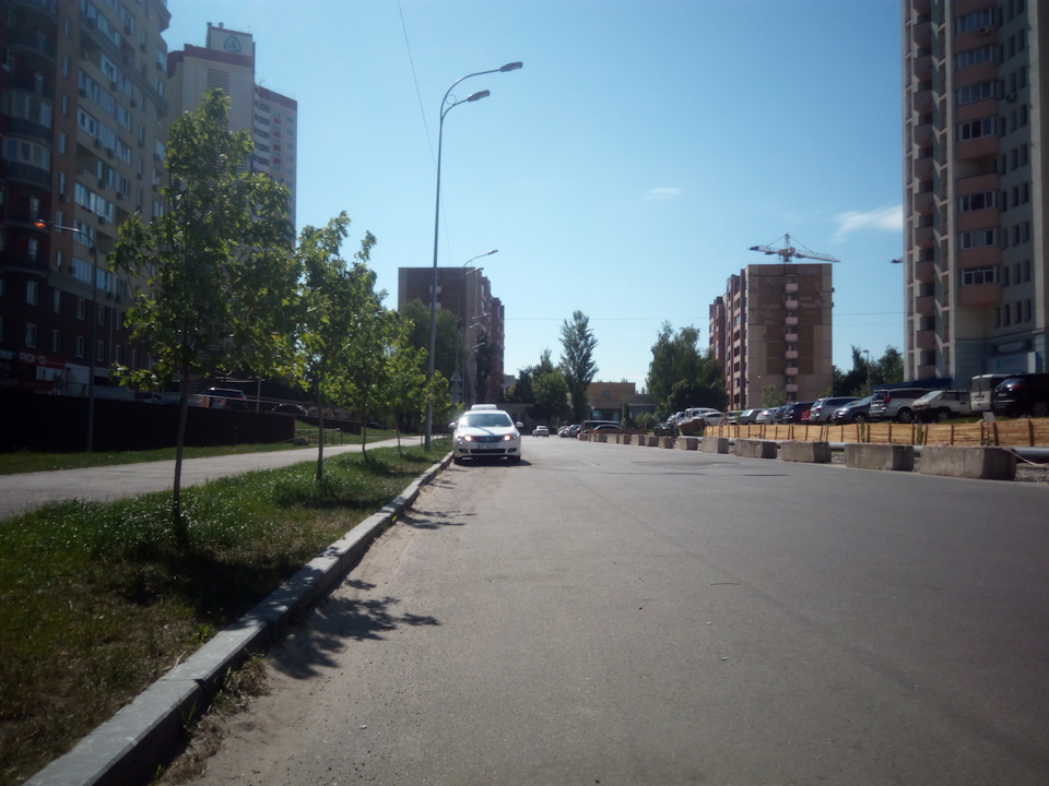 Контролер ДХО (далекий у повнакалі). Встановив 2