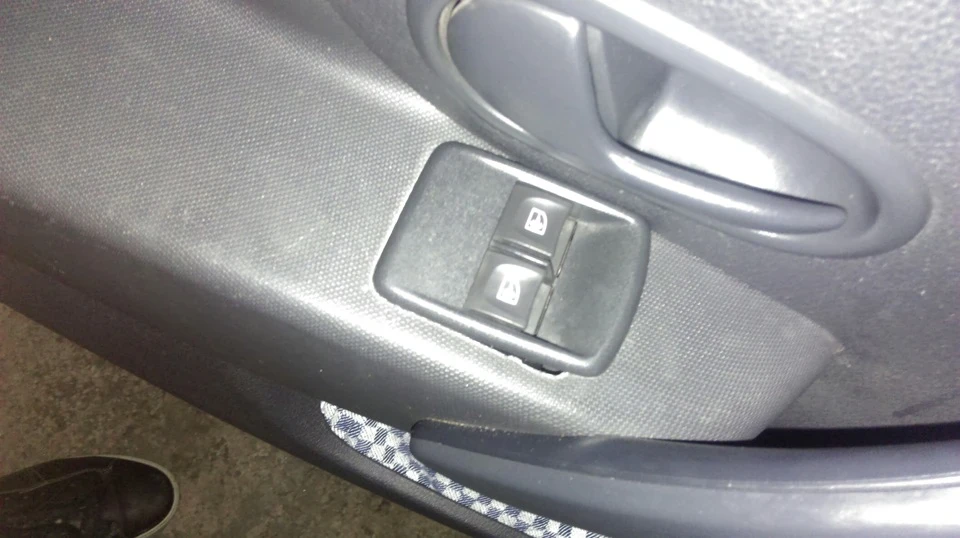 Підсвічування склопідйомників
