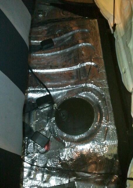 Трохи Шумо-теплоізоляції під капот, і заднє сидіння… Ущільнювач під капот Початок 1