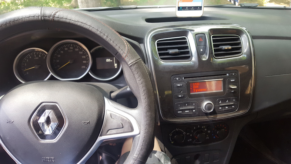 Renault Logan 1.2L. Перші враження (частина 2) 1