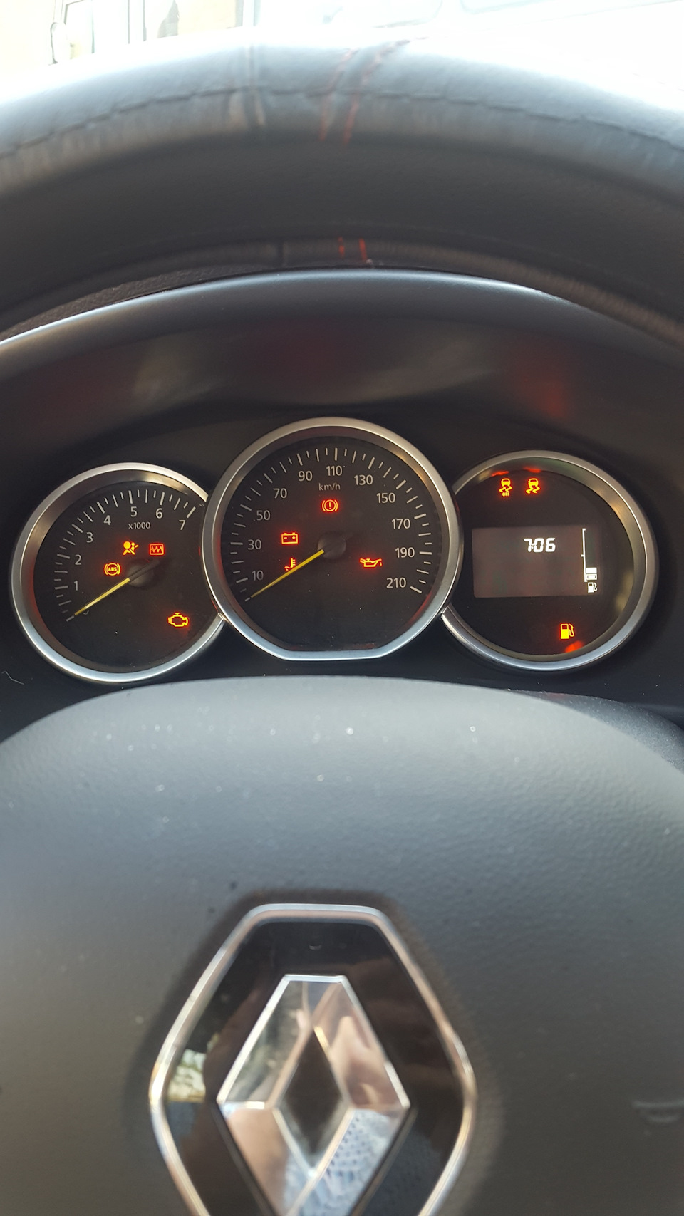 Renault Logan 1.2L. Перші враження (частина 7) 1