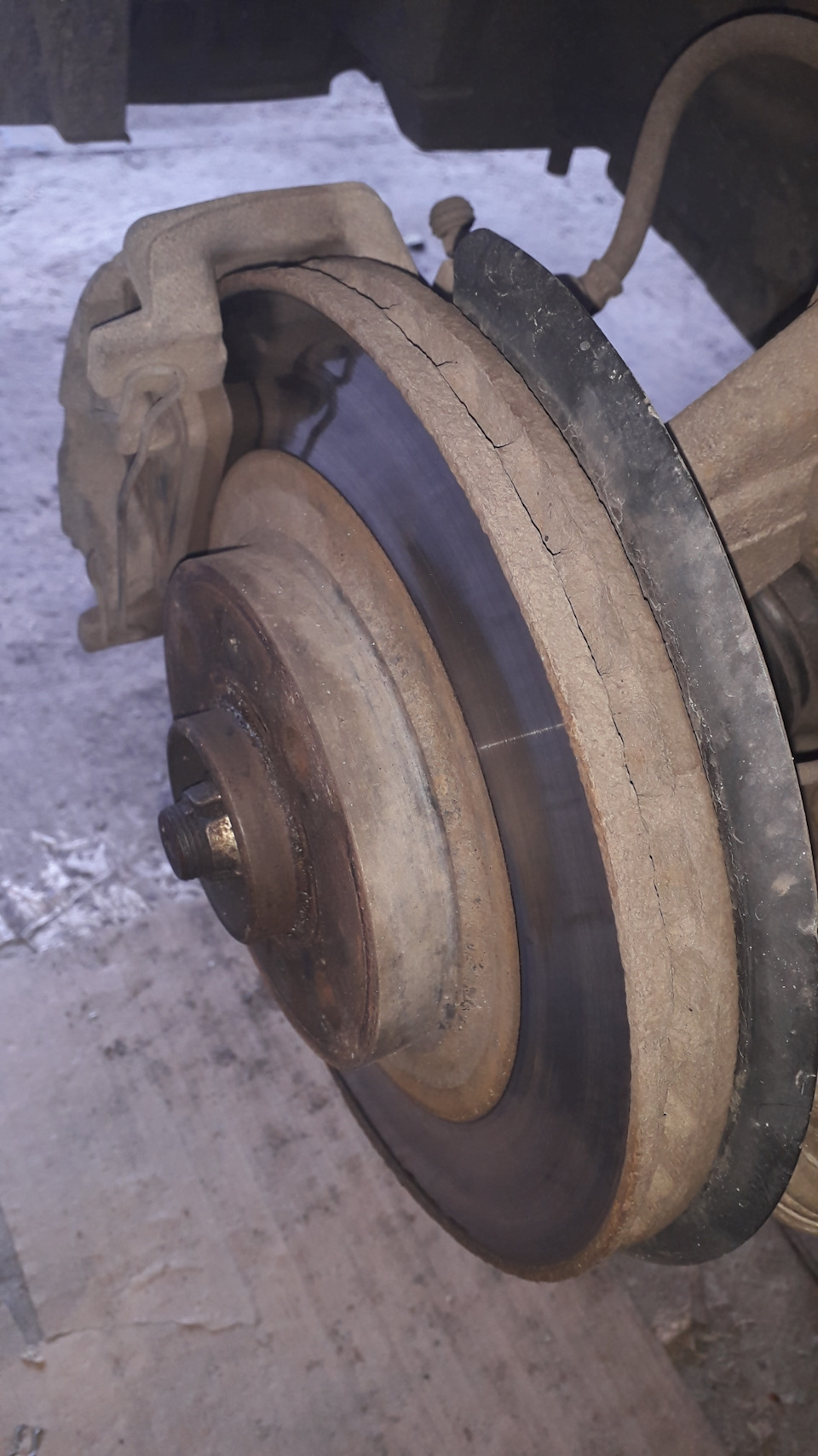 Заміна передніх гальмівних дисків і колодок Brembo (почали бити через тисяч 5) 1