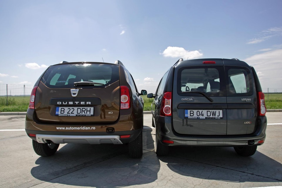 Renault Logan MCV(Largus) проти Renault Duster 4