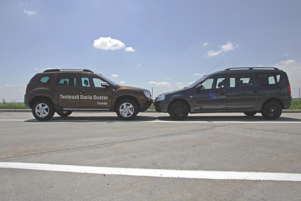 Renault Logan MCV(Largus) проти Renault Duster 5