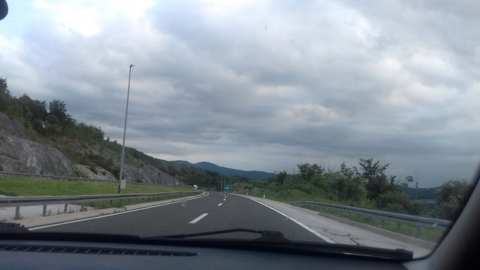 В Хорватию на Логане 3