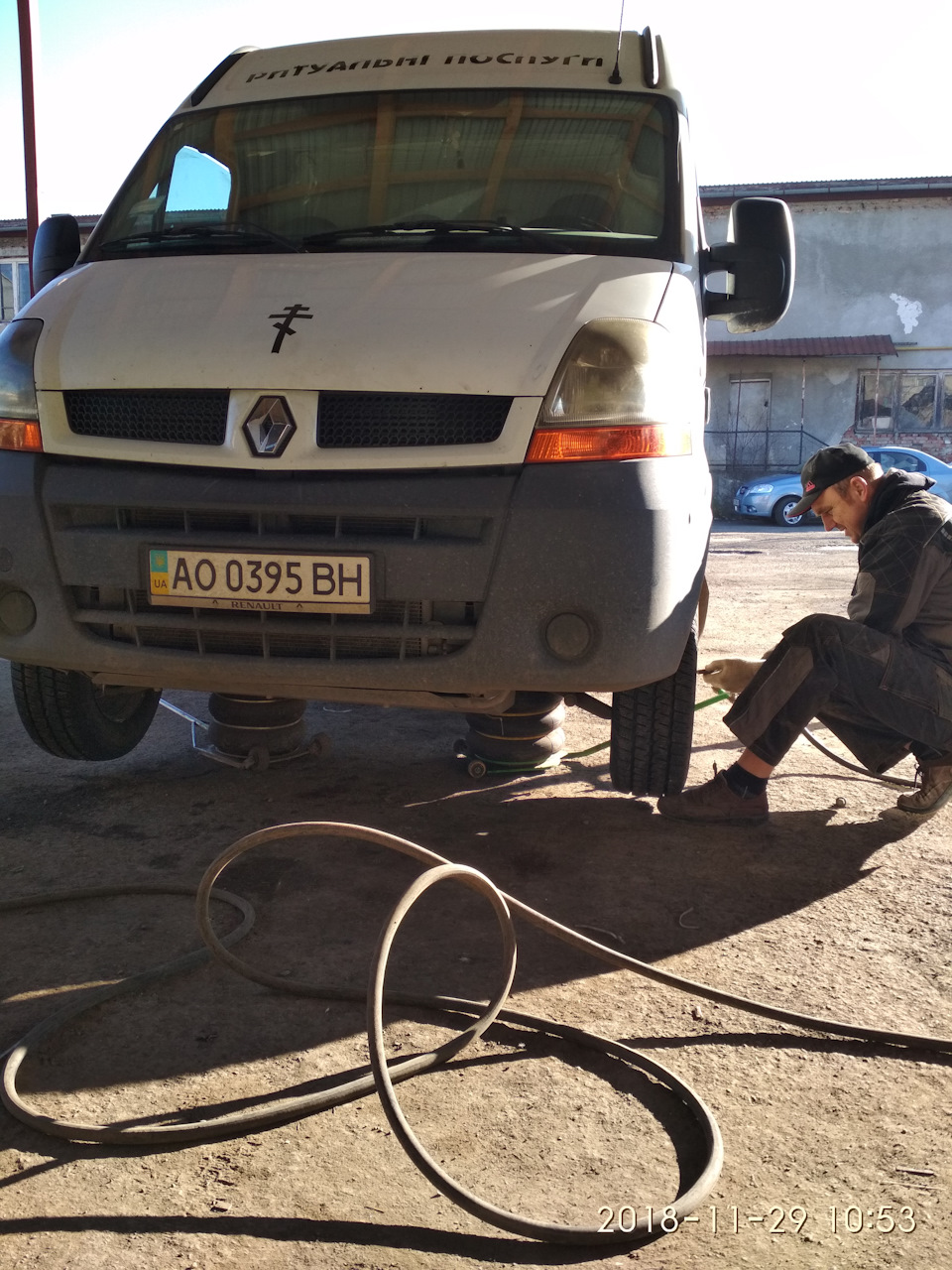 Перевзувся в зимові тапки 1
