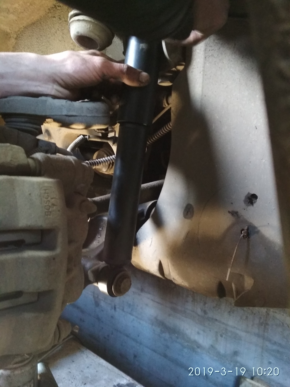 Запис від 19.03.2019. Заміна передніх амортизаторів 3