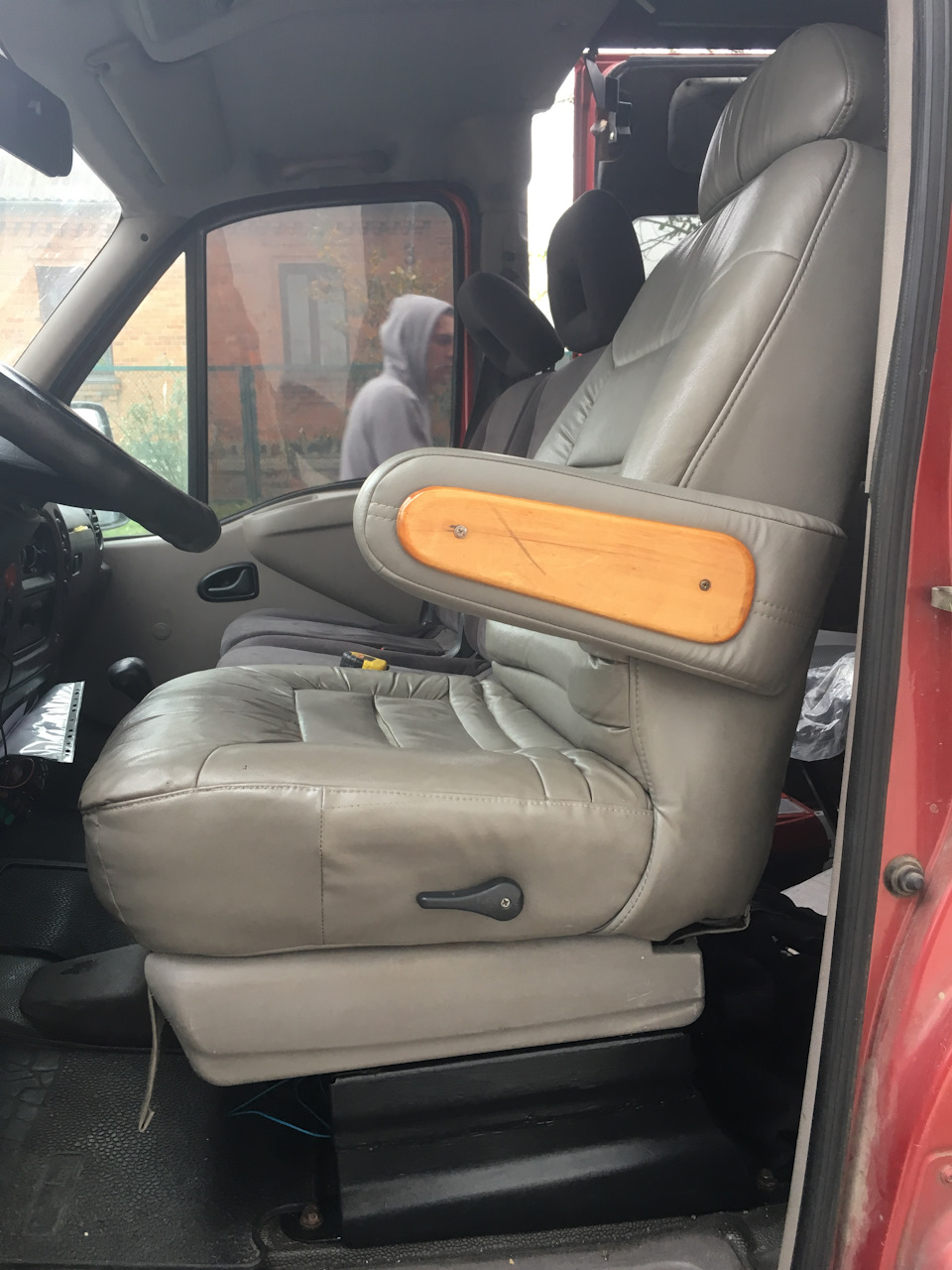 Царський трон у Renault Master 2. Частина 3 - Робота над помилками. 4