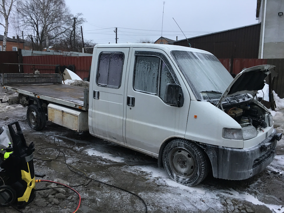 Новий авто, хоч і робітник)) 2