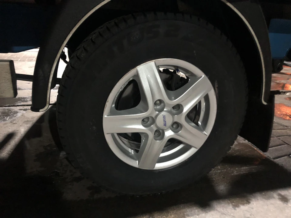225/75 16с lassa wintus 2 + Alutec 5*130 R16