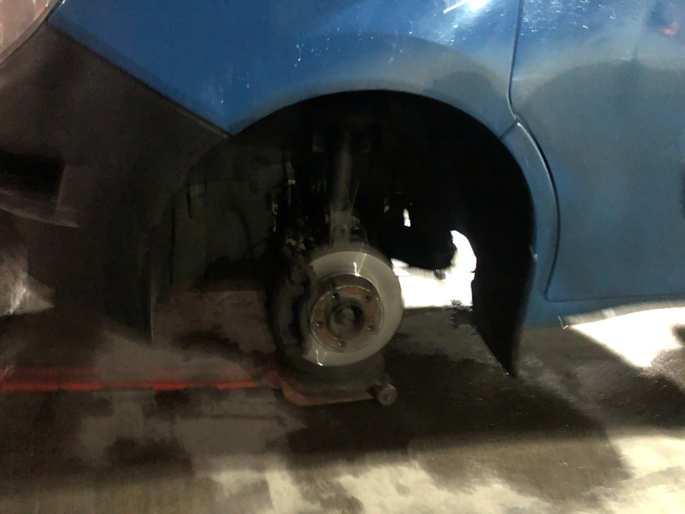 225/75 16с lassa wintus 2 + Alutec 5*130 R16 4