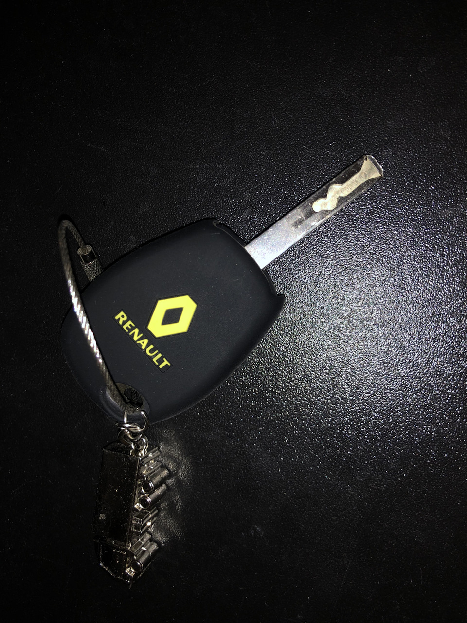 Силіконовий чохол на Ключі Renault 3