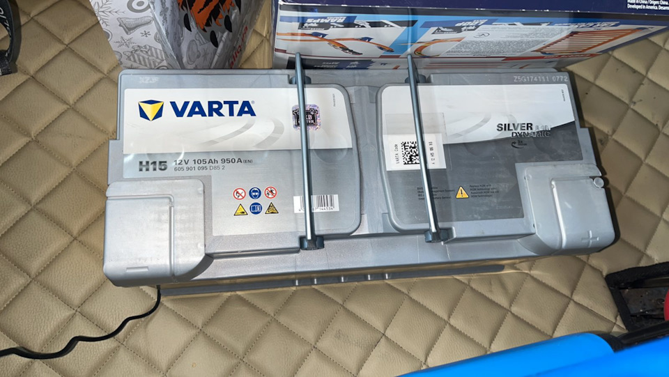 Varta 105 AGM 4