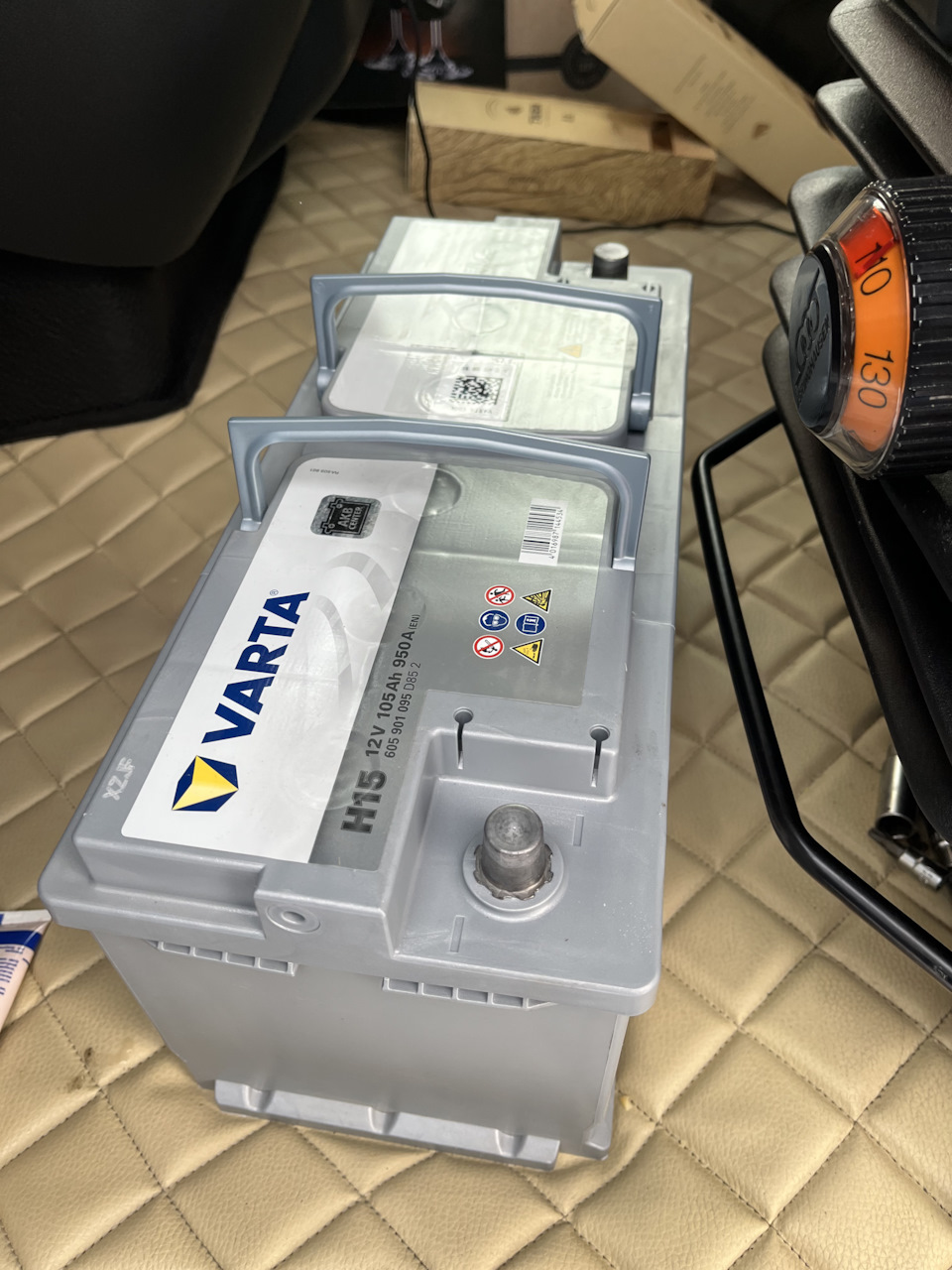 Varta 105 AGM 1