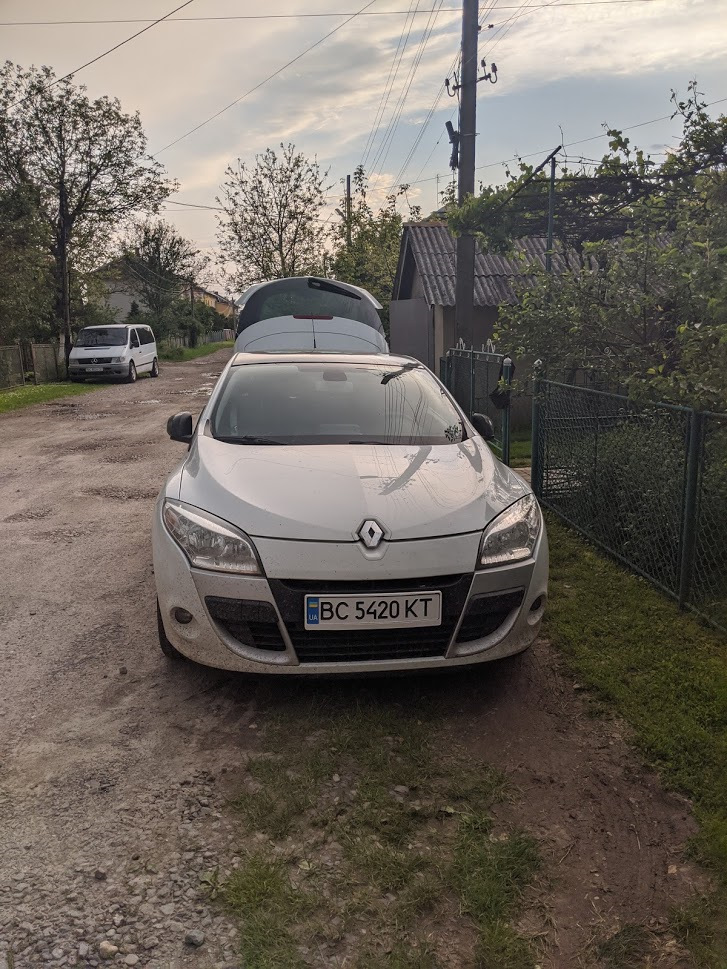 Білі номерні рамки 2